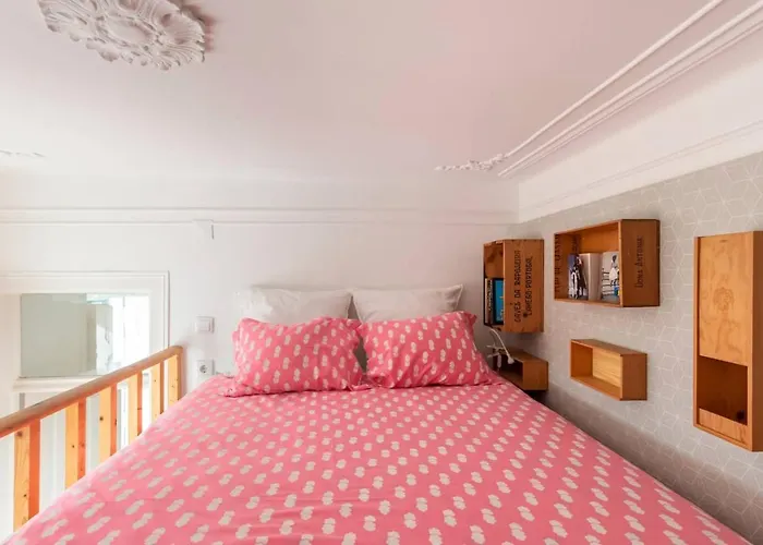 Say What Lisbon? — Street Art / Family * Lisbon