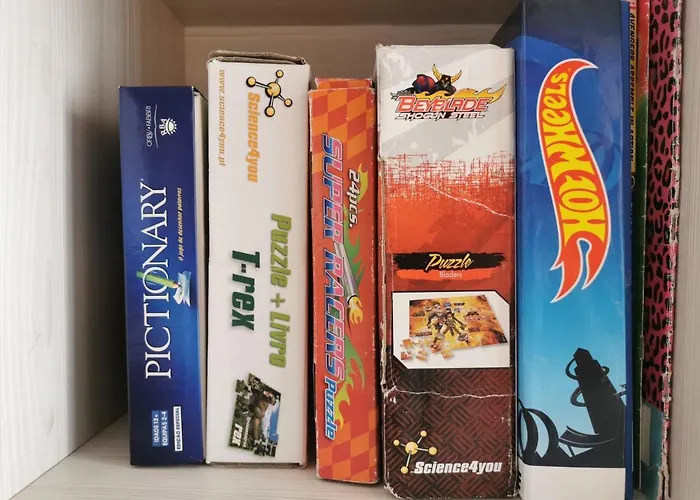 Say What Lisbon? — Street Art / Family *