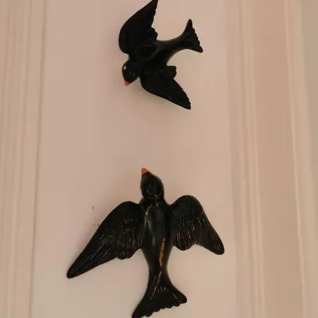 Say What Lisbon? — Street Art / Family 公寓 Lisboa