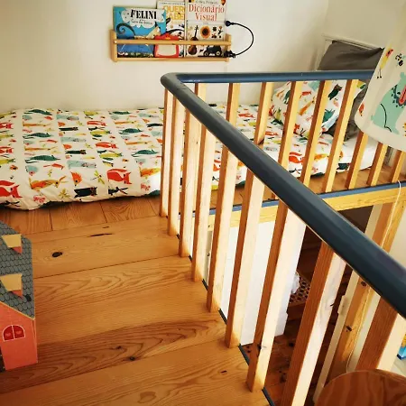 公寓 Say What Lisbon? — Street Art / Family