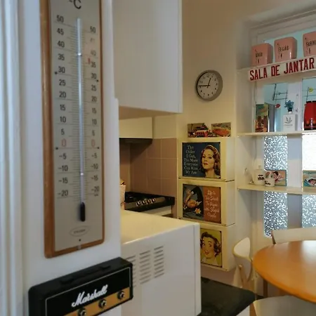 Say What Lisbon? — Street Art / Family Διαμέρισμα