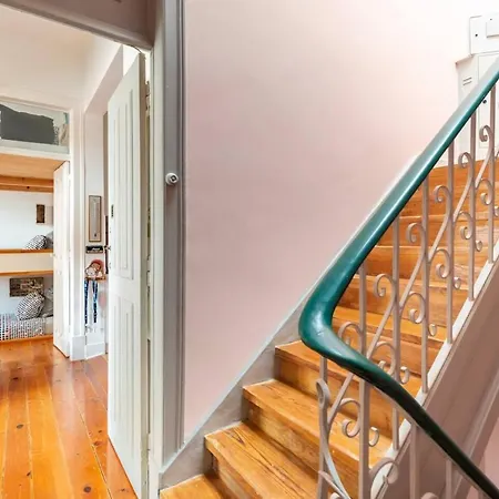 Say What Lisbon? — Street Art / Family Lisboa