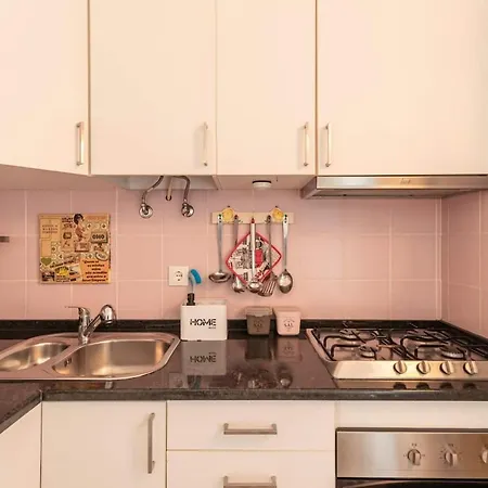 Say What Lisbon? — Street Art / Family Apartamento